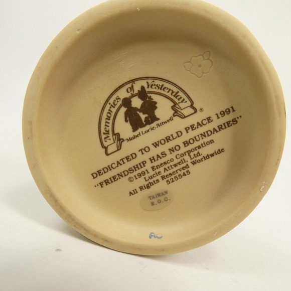 Enesco Memories Of Yesterday Friendship Has No Boundaries Figurine 525545 ABJ4& - Picture 11 of 12